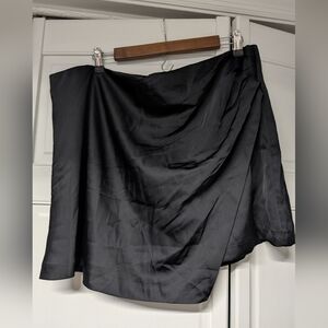 Abercrombie & Fitch Asymmetrical Black Skort